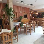 Mirana Family Hotel